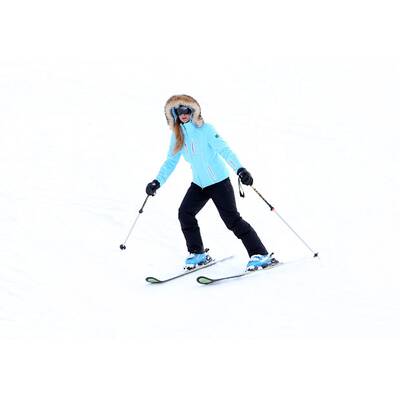 Paris Hilton kann ja echt Skifahren