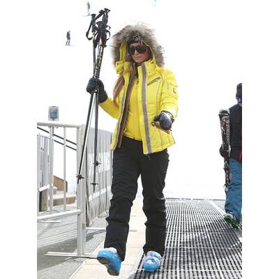 Paris Hilton kann ja echt Skifahren