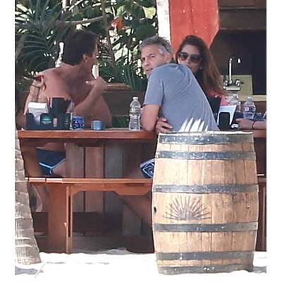 George Clooney & Amal relaxen in Cabo