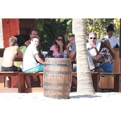 George Clooney & Amal relaxen in Cabo