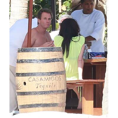 George Clooney & Amal relaxen in Cabo