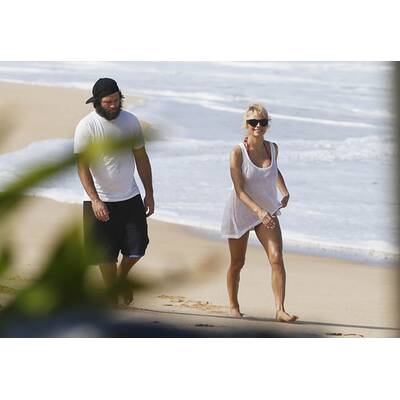Pamela Anderson: Romantischer Spaziergang mit Rick Salomon