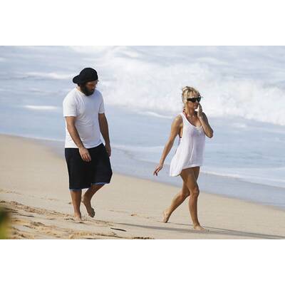 Pamela Anderson: Romantischer Spaziergang mit Rick Salomon