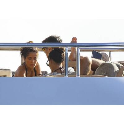 Salma Hayek: Superheiß im Yachturlaub