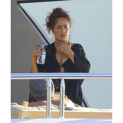 Salma Hayek: Superheiß im Yachturlaub
