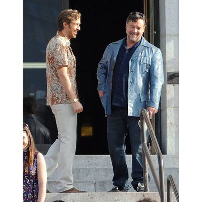 Gosling & Crowe am Set