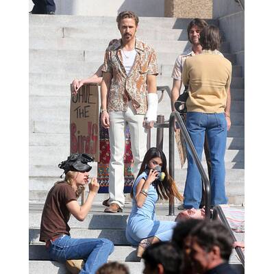 Gosling & Crowe am Set