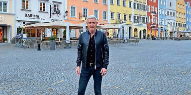 Scooter-Star H.P. Baxxter auf Urlaub in Schärding