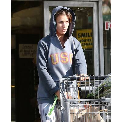 Elisabetta Canalis geht Einkaufen