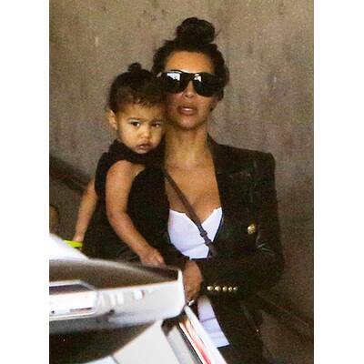 Kim Kardashian mit Tochter Nori unterwegs