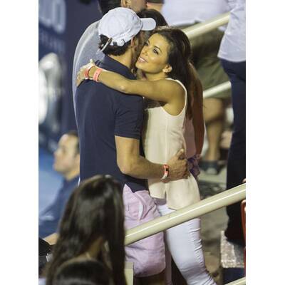 Eva Longoria knutscht mit Lover Jose