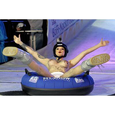 Schäfer, Müller & Co. beim Nacktrodeln