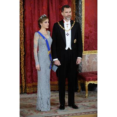 So schön empfängt  Königin Letizia den Präsidenten von Kolumbien