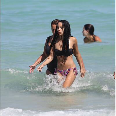 Zoe Kravitz zeigt im Bikini ihre super Figur