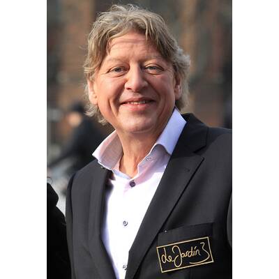 Walter Freiwald: Voller Einsatz beim Flyer-Verteilen