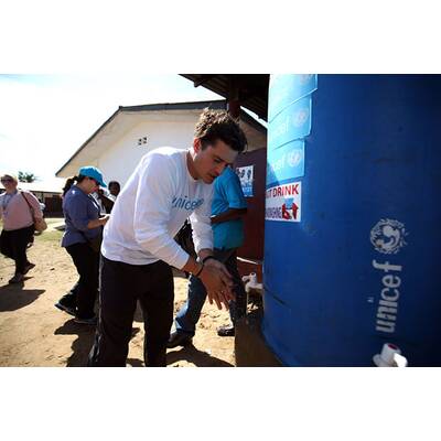 Orlando Bloom: Besuch im Ebola-Gebiet Liberia