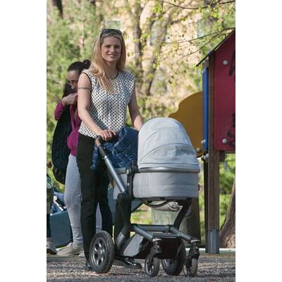 Michelle Hunziker: Süßer Spaziergang mit ihren Mädels