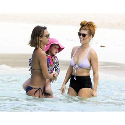 Jessica Alba: Supersexy im Badeurlaub