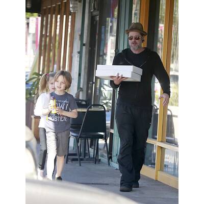 Brad Pitt: Donut-Shopping mit Knox & Vivienne