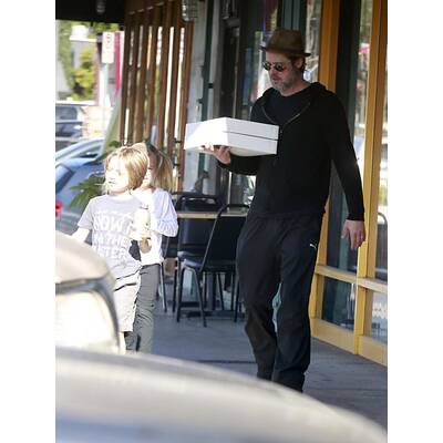 Brad Pitt: Donut-Shopping mit Knox & Vivienne