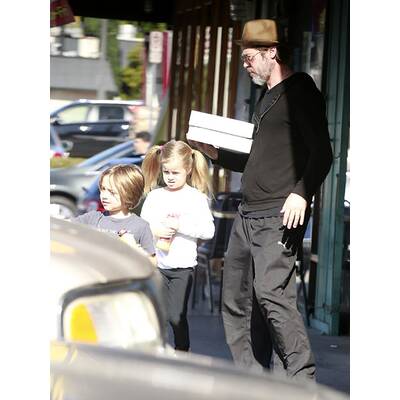 Brad Pitt: Donut-Shopping mit Knox & Vivienne