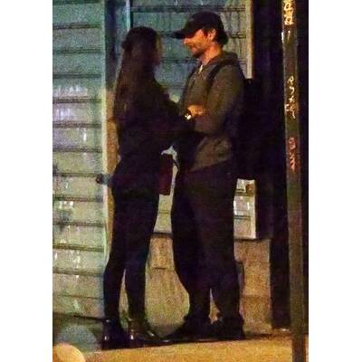 Bradley Cooper knutscht mit Irina Shayk