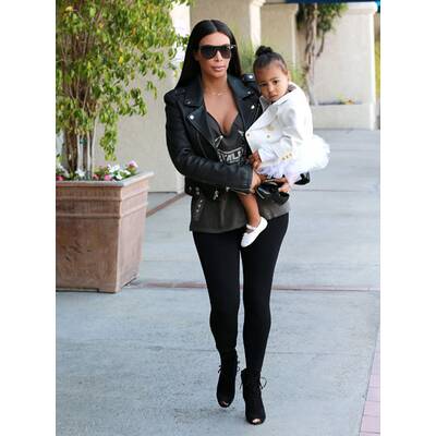 North West: Im Designer-Outfit zur Ballettstunde