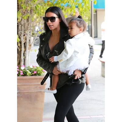 North West: Im Designer-Outfit zur Ballettstunde