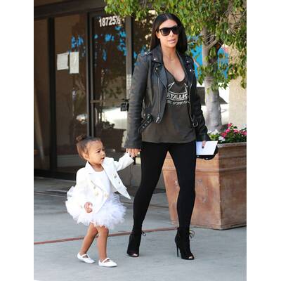 North West: Im Designer-Outfit zur Ballettstunde