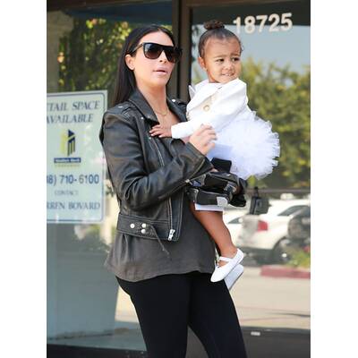 North West: Im Designer-Outfit zur Ballettstunde