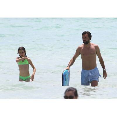 Pirlo: Strand-Spaß mit Familie