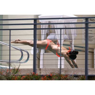 Eva Longoria bricht die Pool-Regeln