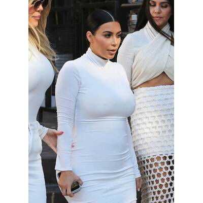 Die Kardashian-Schwestern im Weißwurstlook