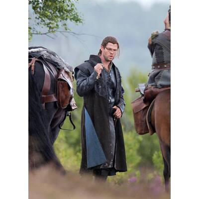 Chris Hemworth: Hoch zu Ross für 