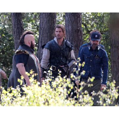 Chris Hemworth: Hoch zu Ross für 