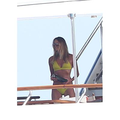 Elle Macpherson zeigt ihren Beachbody