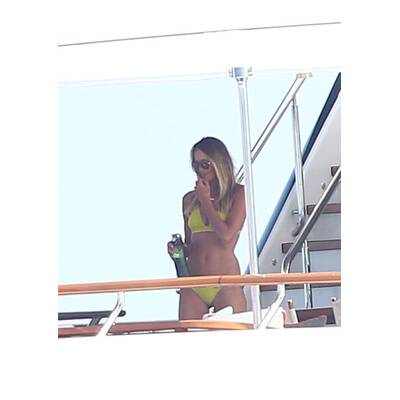 Elle Macpherson zeigt ihren Beachbody