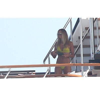 Elle Macpherson zeigt ihren Beachbody