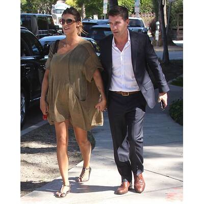 Elisabetta Canalis verhüllt ihren Babybauch