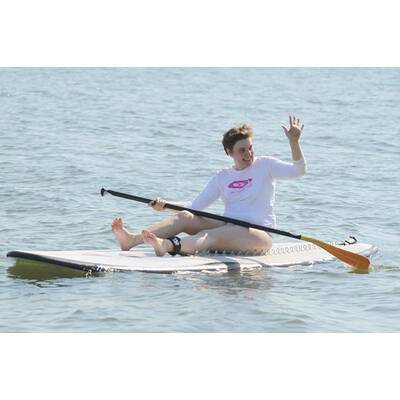 Lena Dunham: Charity-Paddling