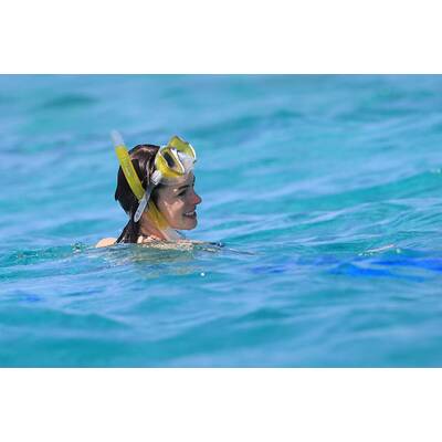 Anne Hathaway: Bikini-Urlaub mit Ehemann