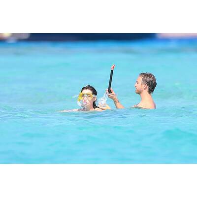 Anne Hathaway: Bikini-Urlaub mit Ehemann
