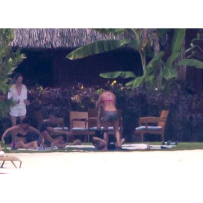 Jennifer Aniston & Justin Theroux flittern auf Bora Bora