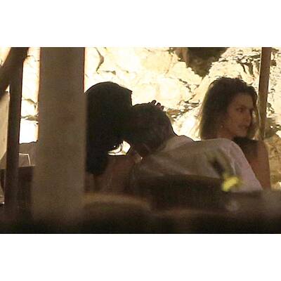 George & Amal Clooney: Auf Ibiza mit Cindy Crawford