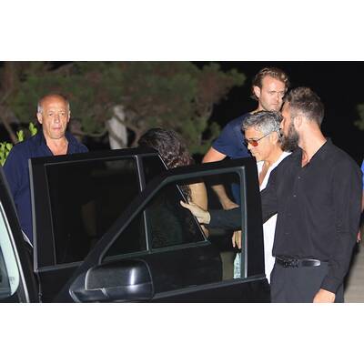 George & Amal Clooney: Auf Ibiza mit Cindy Crawford