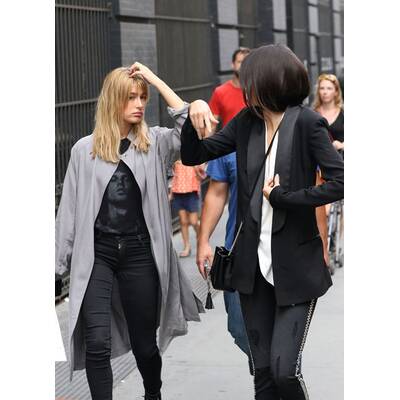 Hailey Baldwin & Kendall Jenner auf Shoppingtour 