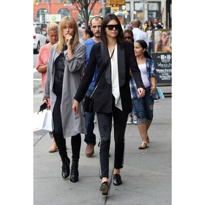 Hailey Baldwin & Kendall Jenner auf Shoppingtour 