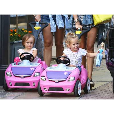 Die Ecclestone-Girls on Tour