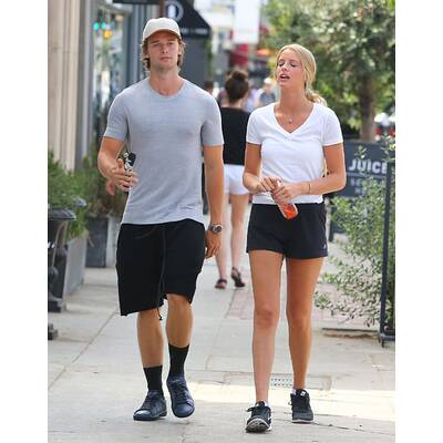 Patrick Schwarzenegger trifft sich mit heißer Blondine