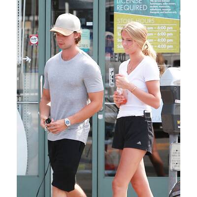 Patrick Schwarzenegger trifft sich mit heißer Blondine